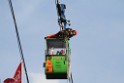 Koelner Seilbahn Gondel blieb haengen Koeln Linksrheinisch P588